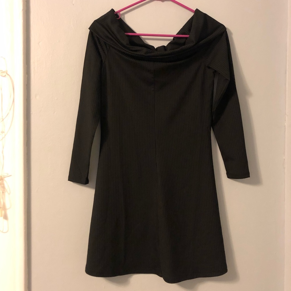 H&M fit&flare ribbed off the shoulder skater dress